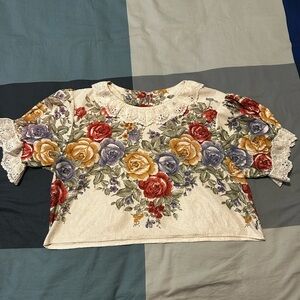 Handmade Floral Cropped Lace Trim Women's Top